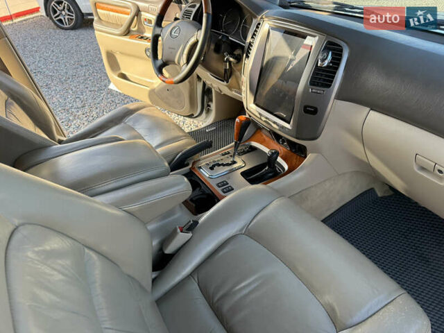 Белый Лексус ЛХ, объемом двигателя 4.66 л и пробегом 275 тыс. км за 15999 $, фото 19 на Automoto.ua