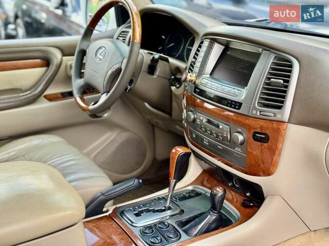 Білий Лексус ЛХ, об'ємом двигуна 4.7 л та пробігом 376 тис. км за 15800 $, фото 16 на Automoto.ua