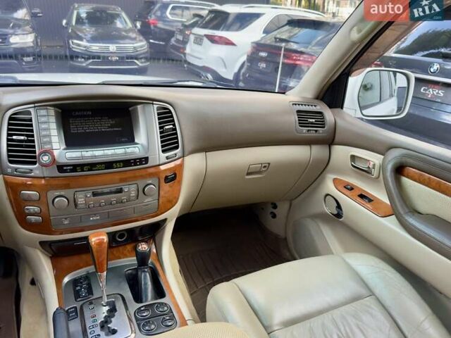 Білий Лексус ЛХ, об'ємом двигуна 4.7 л та пробігом 376 тис. км за 15800 $, фото 20 на Automoto.ua