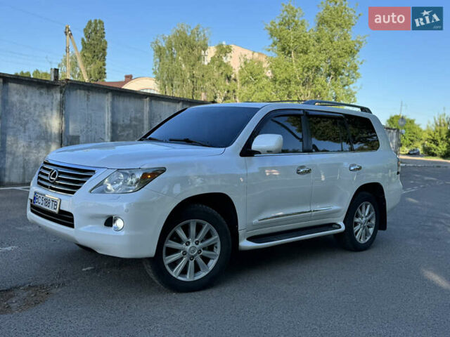 Білий Лексус ЛХ, об'ємом двигуна 5.66 л та пробігом 189 тис. км за 24000 $, фото 26 на Automoto.ua