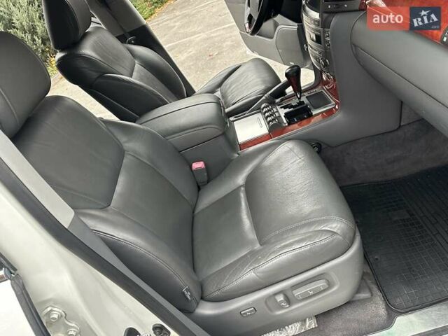 Белый Лексус ЛХ, объемом двигателя 5.66 л и пробегом 186 тыс. км за 24900 $, фото 40 на Automoto.ua