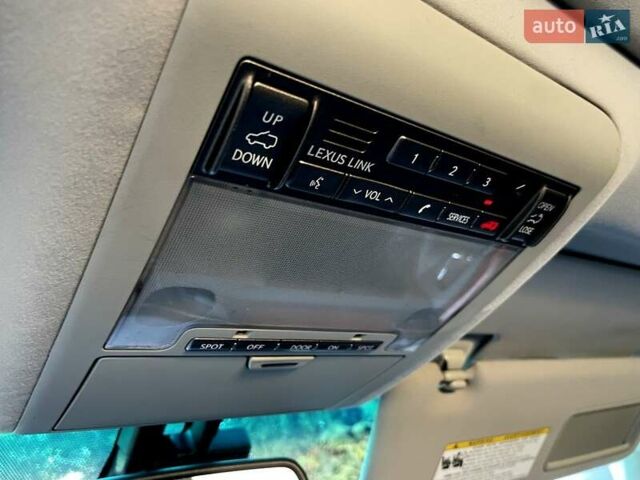 Білий Лексус ЛХ, об'ємом двигуна 5.66 л та пробігом 318 тис. км за 23500 $, фото 27 на Automoto.ua