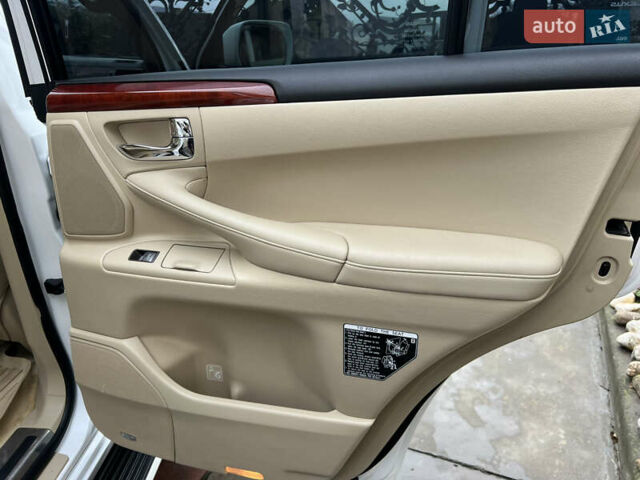 Белый Лексус ЛХ, объемом двигателя 5.66 л и пробегом 157 тыс. км за 29500 $, фото 59 на Automoto.ua