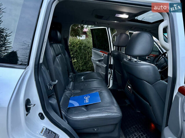 Белый Лексус ЛХ, объемом двигателя 5.7 л и пробегом 307 тыс. км за 20950 $, фото 8 на Automoto.ua