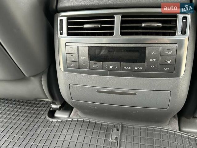 Белый Лексус ЛХ, объемом двигателя 5.66 л и пробегом 186 тыс. км за 24900 $, фото 36 на Automoto.ua