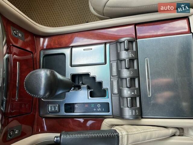 Белый Лексус ЛХ, объемом двигателя 5.66 л и пробегом 264 тыс. км за 23750 $, фото 38 на Automoto.ua