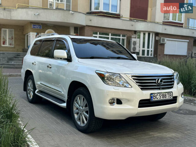 Білий Лексус ЛХ, об'ємом двигуна 5.66 л та пробігом 189 тис. км за 24000 $, фото 66 на Automoto.ua