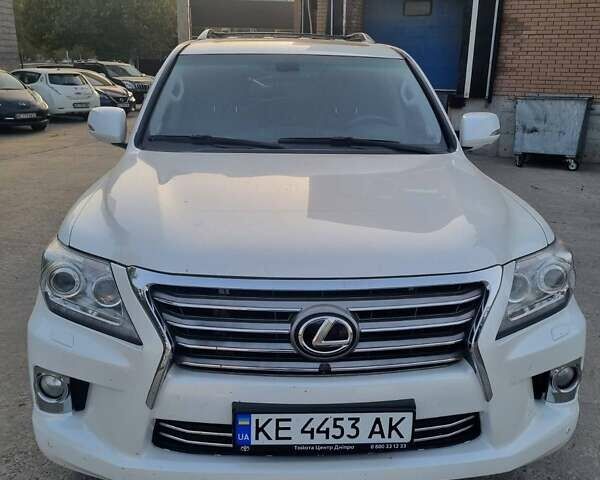 Білий Лексус ЛХ, об'ємом двигуна 5.7 л та пробігом 300 тис. км за 20000 $, фото 4 на Automoto.ua