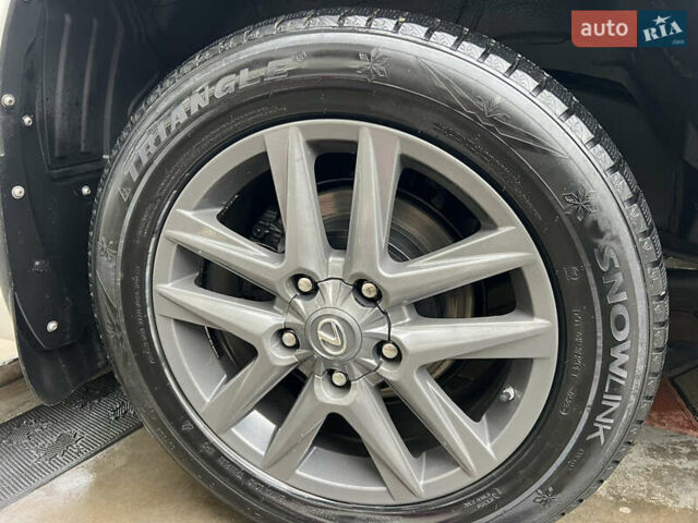 Белый Лексус ЛХ, объемом двигателя 5.66 л и пробегом 157 тыс. км за 29500 $, фото 35 на Automoto.ua