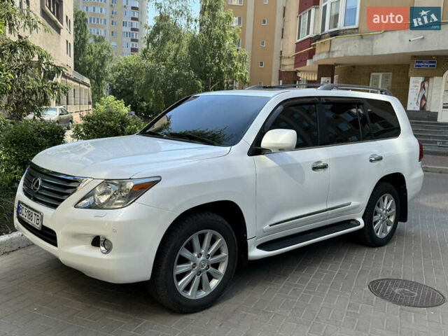 Білий Лексус ЛХ, об'ємом двигуна 5.66 л та пробігом 189 тис. км за 24000 $, фото 47 на Automoto.ua