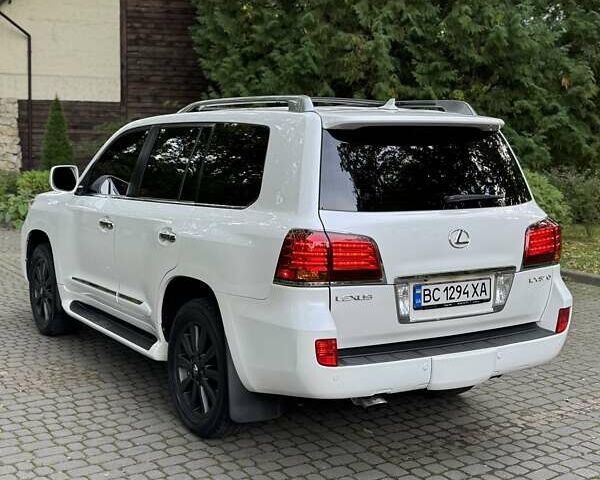 Білий Лексус ЛХ, об'ємом двигуна 5.66 л та пробігом 275 тис. км за 23700 $, фото 19 на Automoto.ua