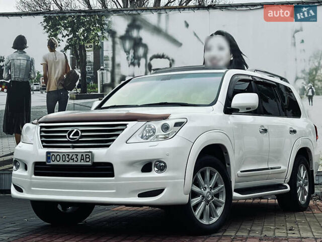 Белый Лексус ЛХ, объемом двигателя 5.7 л и пробегом 197 тыс. км за 25700 $, фото 5 на Automoto.ua