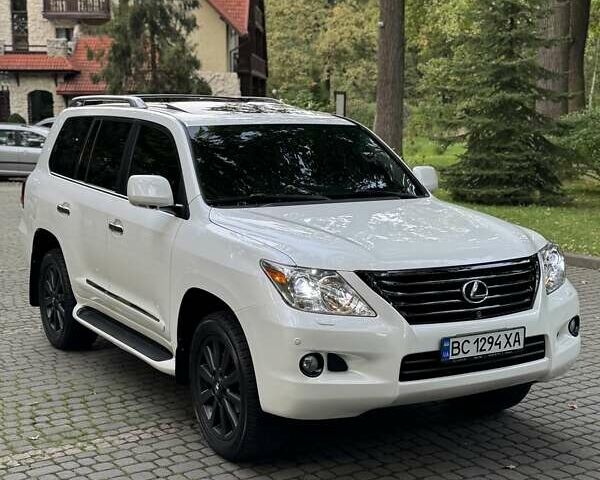Білий Лексус ЛХ, об'ємом двигуна 5.66 л та пробігом 275 тис. км за 23700 $, фото 8 на Automoto.ua