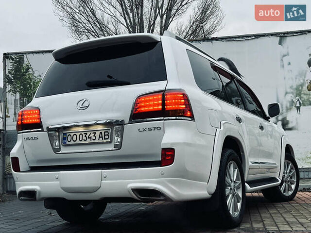 Белый Лексус ЛХ, объемом двигателя 5.7 л и пробегом 197 тыс. км за 25700 $, фото 23 на Automoto.ua