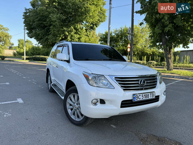 Білий Лексус ЛХ, об'ємом двигуна 5.66 л та пробігом 189 тис. км за 24000 $, фото 22 на Automoto.ua