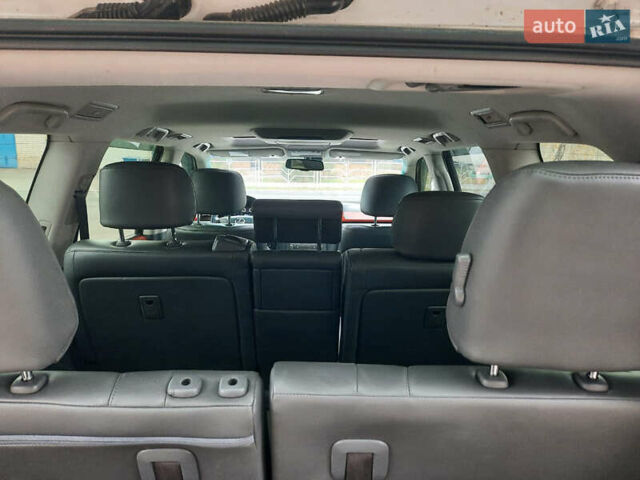 Белый Лексус ЛХ, объемом двигателя 5.66 л и пробегом 348 тыс. км за 16000 $, фото 7 на Automoto.ua