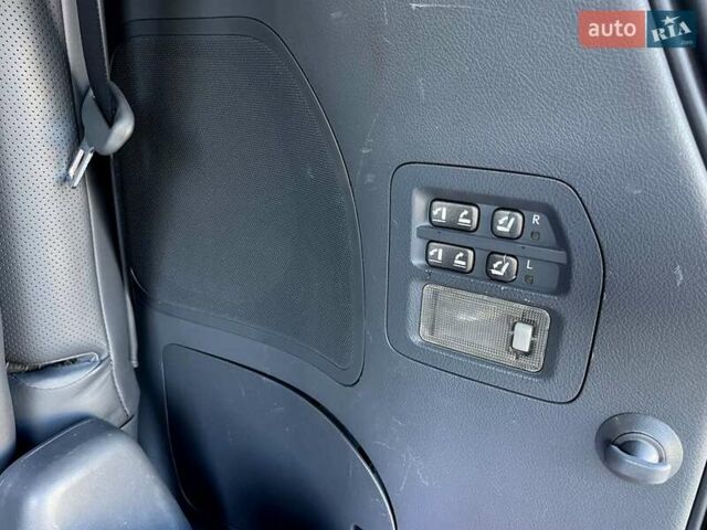 Білий Лексус ЛХ, об'ємом двигуна 5.66 л та пробігом 318 тис. км за 23500 $, фото 40 на Automoto.ua