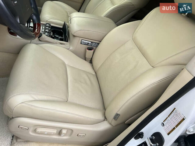 Білий Лексус ЛХ, об'ємом двигуна 5.7 л та пробігом 157 тис. км за 30900 $, фото 44 на Automoto.ua