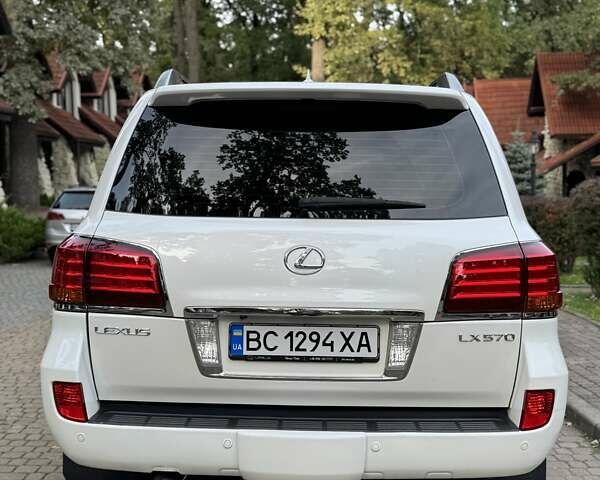 Білий Лексус ЛХ, об'ємом двигуна 5.66 л та пробігом 275 тис. км за 23700 $, фото 21 на Automoto.ua