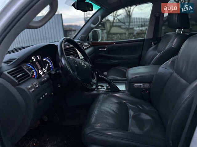 Белый Лексус ЛХ, объемом двигателя 5.7 л и пробегом 307 тыс. км за 20950 $, фото 22 на Automoto.ua