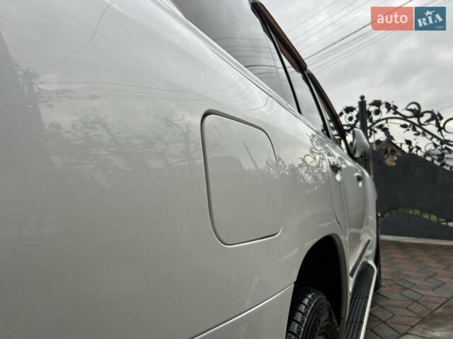 Белый Лексус ЛХ, объемом двигателя 5.66 л и пробегом 157 тыс. км за 29500 $, фото 21 на Automoto.ua