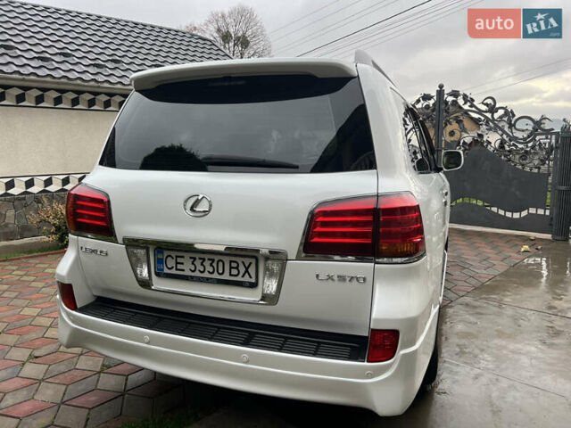 Белый Лексус ЛХ, объемом двигателя 5.66 л и пробегом 157 тыс. км за 29500 $, фото 5 на Automoto.ua