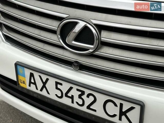 Белый Лексус ЛХ, объемом двигателя 5.66 л и пробегом 186 тыс. км за 24900 $, фото 25 на Automoto.ua