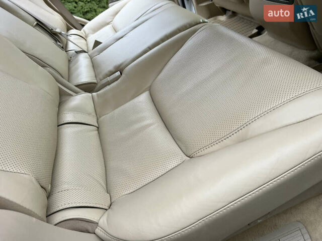 Белый Лексус ЛХ, объемом двигателя 5.66 л и пробегом 157 тыс. км за 29500 $, фото 64 на Automoto.ua