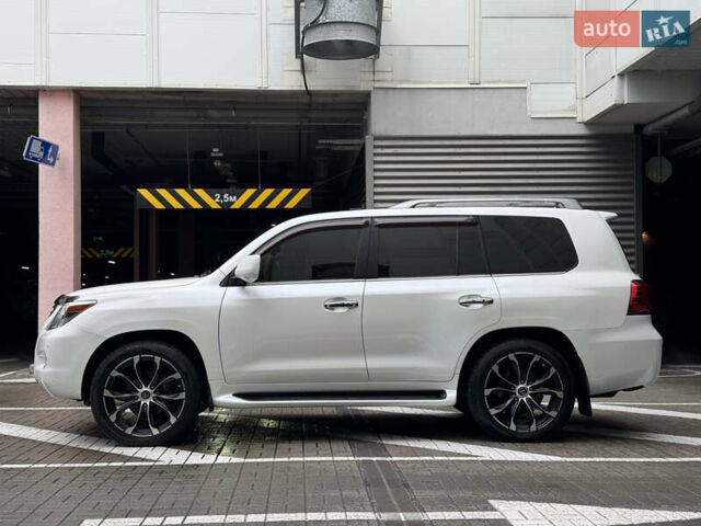 Білий Лексус ЛХ, об'ємом двигуна 5.7 л та пробігом 268 тис. км за 24000 $, фото 10 на Automoto.ua