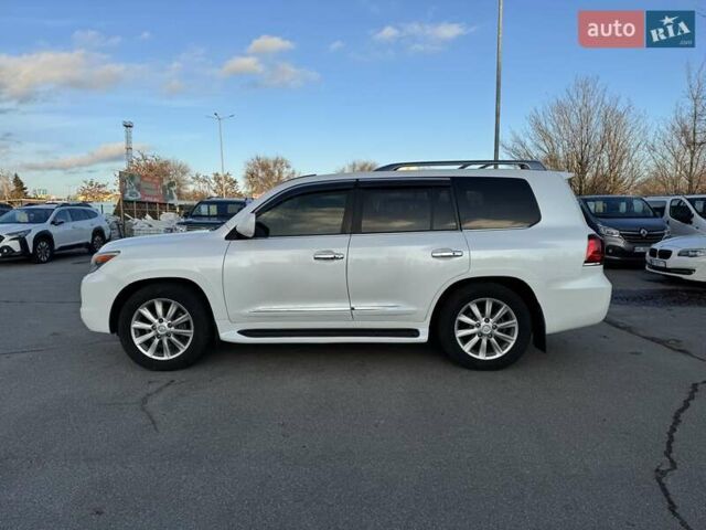 Білий Лексус ЛХ, об'ємом двигуна 5.66 л та пробігом 208 тис. км за 24500 $, фото 7 на Automoto.ua