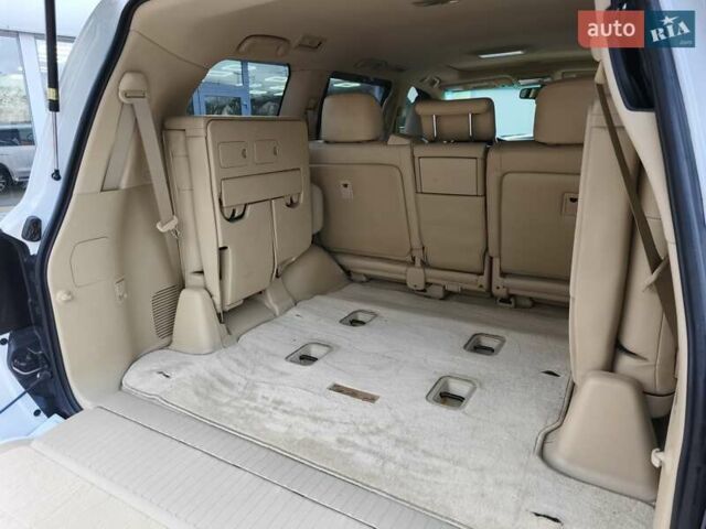 Белый Лексус ЛХ, объемом двигателя 5.66 л и пробегом 208 тыс. км за 25500 $, фото 28 на Automoto.ua