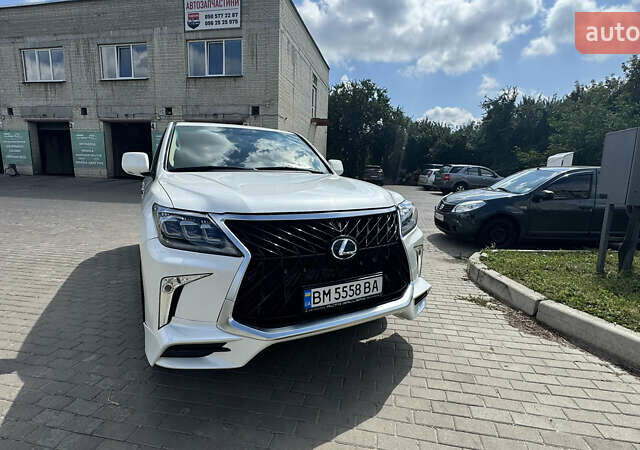 Белый Лексус ЛХ, объемом двигателя 5.66 л и пробегом 173 тыс. км за 30500 $, фото 2 на Automoto.ua