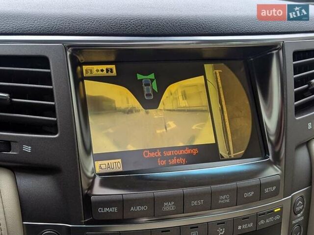 Белый Лексус ЛХ, объемом двигателя 5.7 л и пробегом 260 тыс. км за 24000 $, фото 14 на Automoto.ua