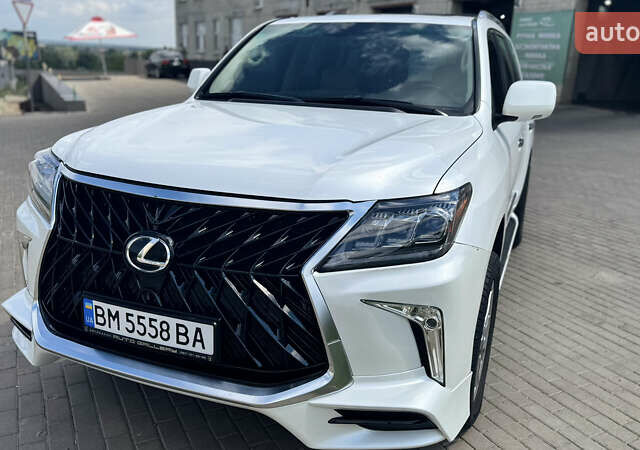 Белый Лексус ЛХ, объемом двигателя 5.66 л и пробегом 173 тыс. км за 30500 $, фото 7 на Automoto.ua