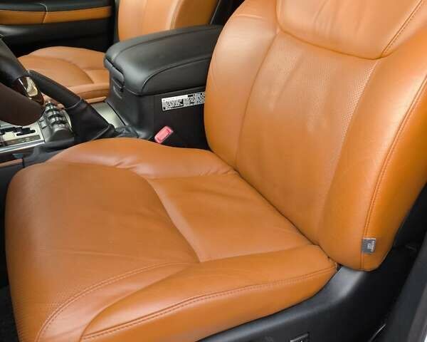 Белый Лексус ЛХ, объемом двигателя 5.7 л и пробегом 169 тыс. км за 37999 $, фото 30 на Automoto.ua