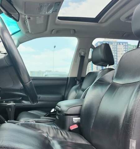 Белый Лексус ЛХ, объемом двигателя 5.7 л и пробегом 189 тыс. км за 25400 $, фото 11 на Automoto.ua