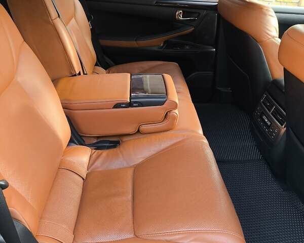 Белый Лексус ЛХ, объемом двигателя 5.7 л и пробегом 169 тыс. км за 37999 $, фото 18 на Automoto.ua