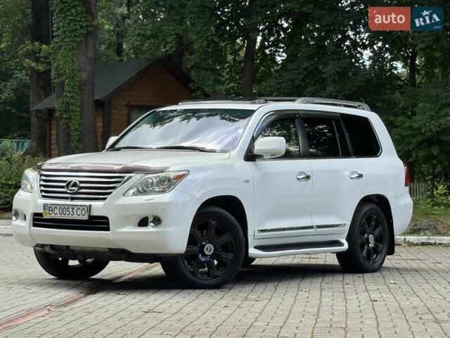Білий Лексус ЛХ, об'ємом двигуна 5.66 л та пробігом 202 тис. км за 25500 $, фото 17 на Automoto.ua