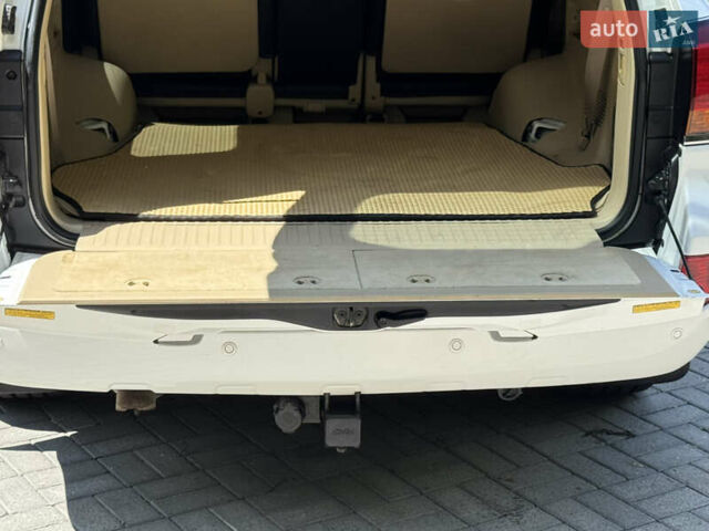 Білий Лексус ЛХ, об'ємом двигуна 5.66 л та пробігом 202 тис. км за 25500 $, фото 86 на Automoto.ua