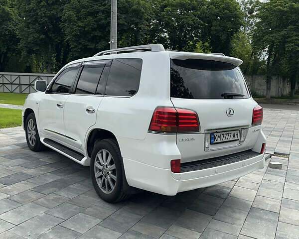 Білий Лексус ЛХ, об'ємом двигуна 5.66 л та пробігом 410 тис. км за 26500 $, фото 6 на Automoto.ua