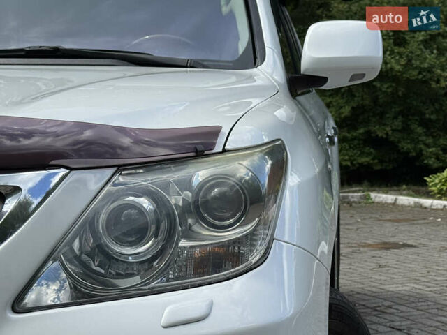 Білий Лексус ЛХ, об'ємом двигуна 5.66 л та пробігом 202 тис. км за 25500 $, фото 26 на Automoto.ua