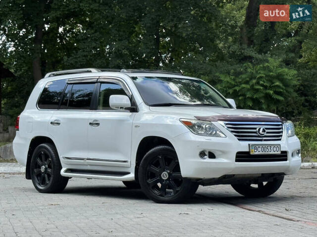 Білий Лексус ЛХ, об'ємом двигуна 5.66 л та пробігом 202 тис. км за 25500 $, фото 4 на Automoto.ua
