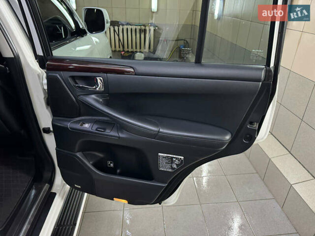 Білий Лексус ЛХ, об'ємом двигуна 0 л та пробігом 240 тис. км за 26500 $, фото 29 на Automoto.ua