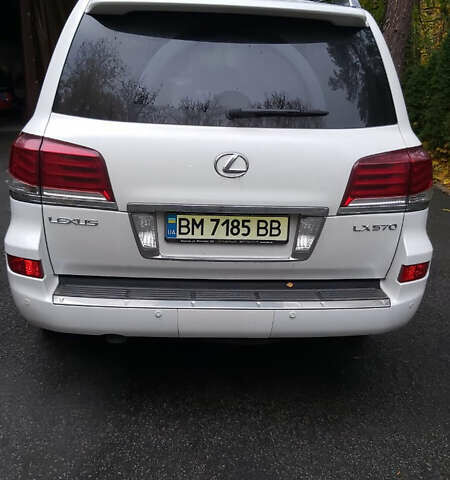 Белый Лексус ЛХ, объемом двигателя 5.66 л и пробегом 101 тыс. км за 47000 $, фото 2 на Automoto.ua