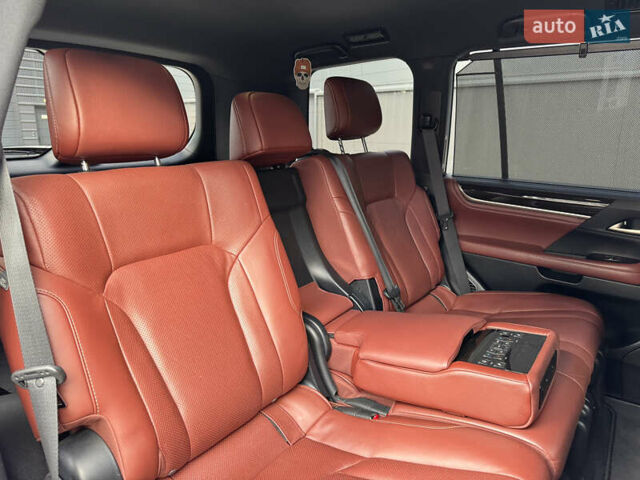 Білий Лексус ЛХ, об'ємом двигуна 4.5 л та пробігом 162 тис. км за 53950 $, фото 58 на Automoto.ua