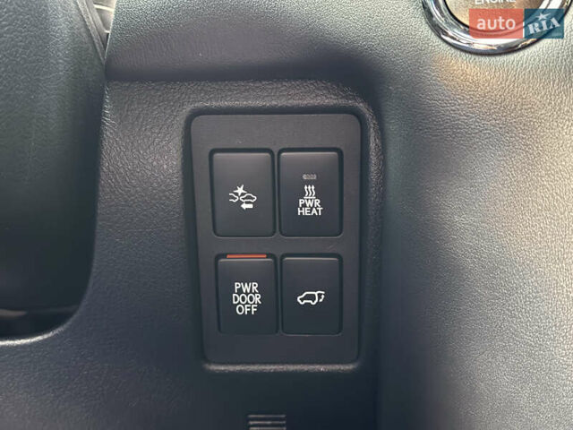 Білий Лексус ЛХ, об'ємом двигуна 4.5 л та пробігом 162 тис. км за 53950 $, фото 43 на Automoto.ua