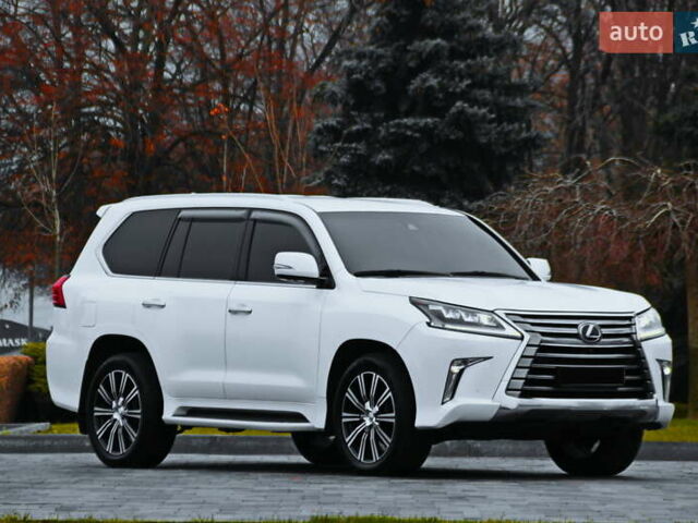 Білий Лексус ЛХ, об'ємом двигуна 4.5 л та пробігом 125 тис. км за 65500 $, фото 2 на Automoto.ua