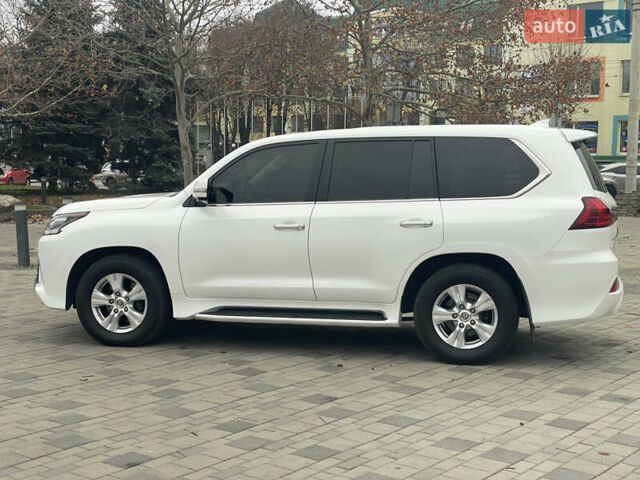 Білий Лексус ЛХ, об'ємом двигуна 4.46 л та пробігом 143 тис. км за 62500 $, фото 12 на Automoto.ua