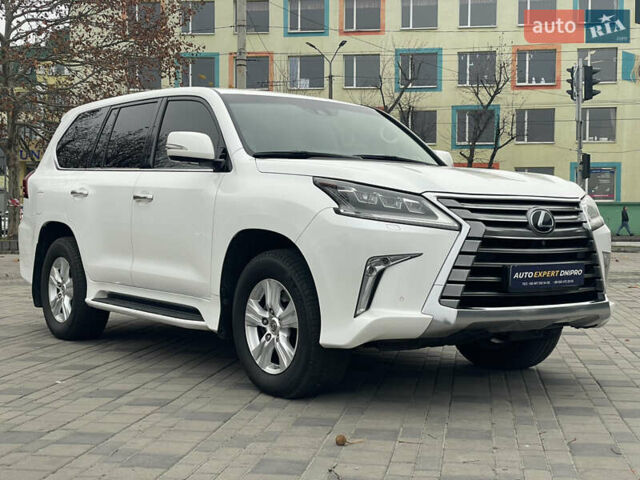 Білий Лексус ЛХ, об'ємом двигуна 4.46 л та пробігом 143 тис. км за 62500 $, фото 19 на Automoto.ua