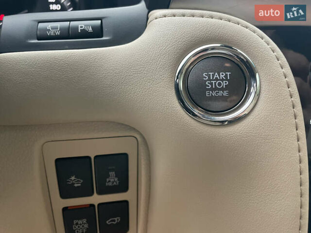 Білий Лексус ЛХ, об'ємом двигуна 4.46 л та пробігом 143 тис. км за 62500 $, фото 39 на Automoto.ua